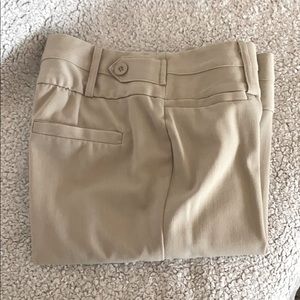 Maurices taupe slacks size 1/2 short